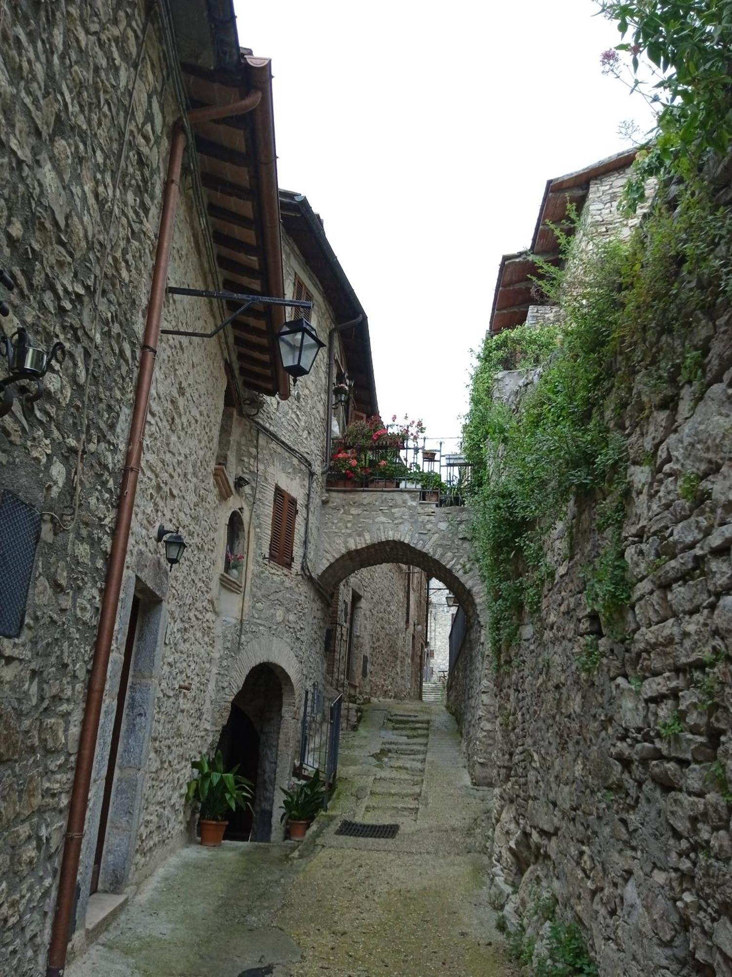 Casa Belvedere A Valle San Martino Di Spoleto Buitenkant foto